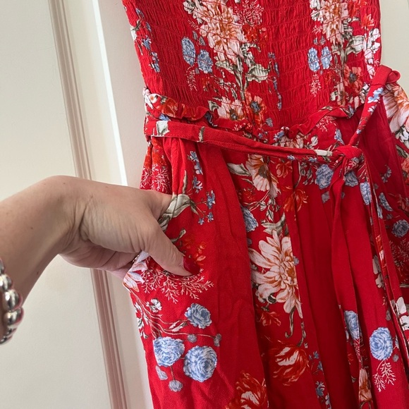 American Eagle Outfitters Red Floral Jumpsuit - Picture 13 of 14